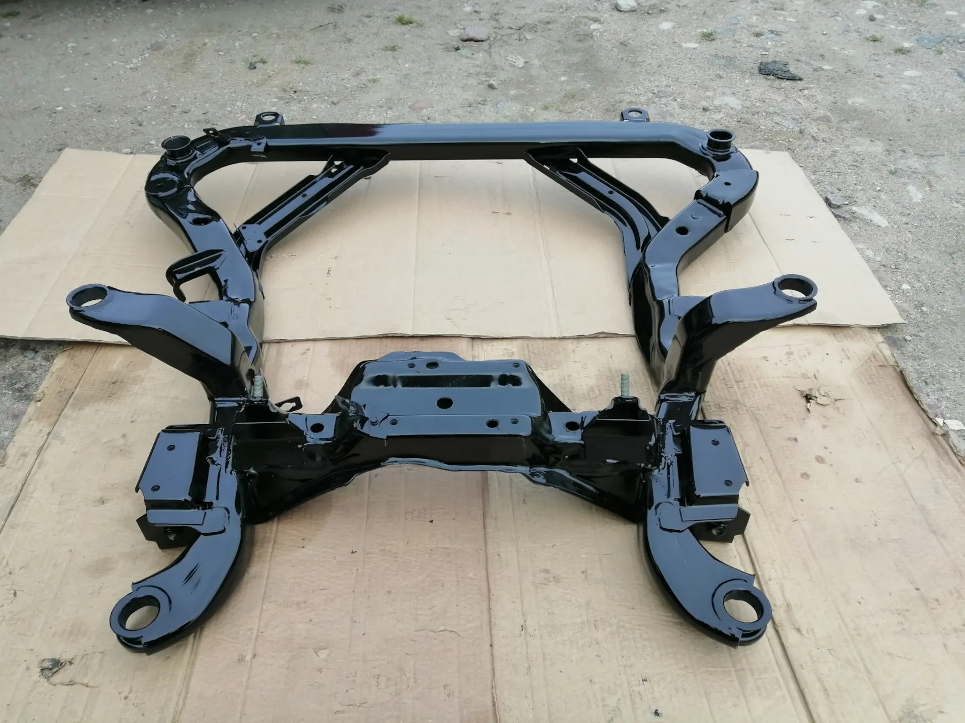 Замена подрамника автомобиля за 4 000 рублей